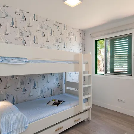 Aquarius 09 By Villagrancanaria *